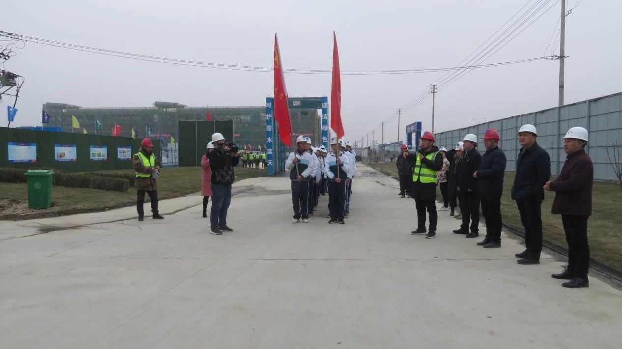 情系建設(shè)者，寒冬送溫暖